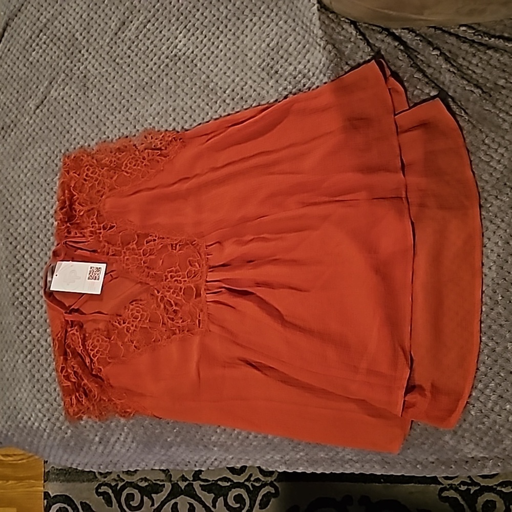 Medium rust top